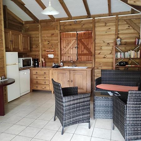 Le Tri Haut De Bellevue - Bungalow Colibri Pointe-Noire Exterior photo